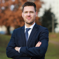 Dr. Püski András
